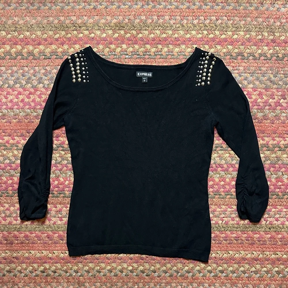 EXPRESS BLACK STUDDED SHOULDER RIBBED KNIT BLOUSE